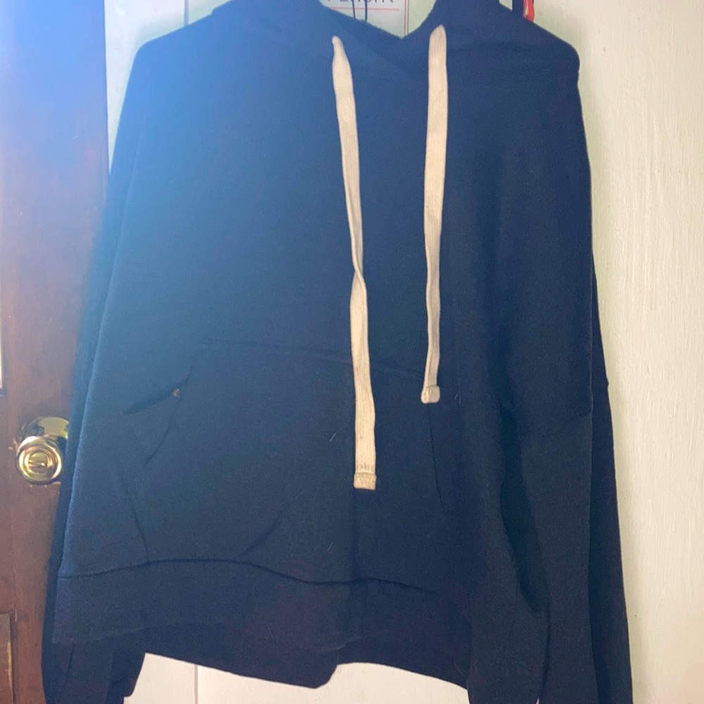 I all black hoodie